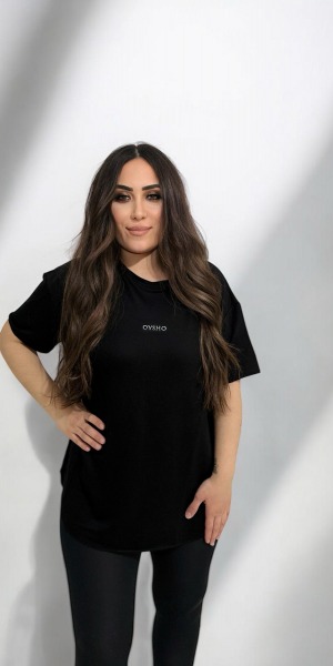 Bisiklet Yaka Çizgili Siyah Tişört